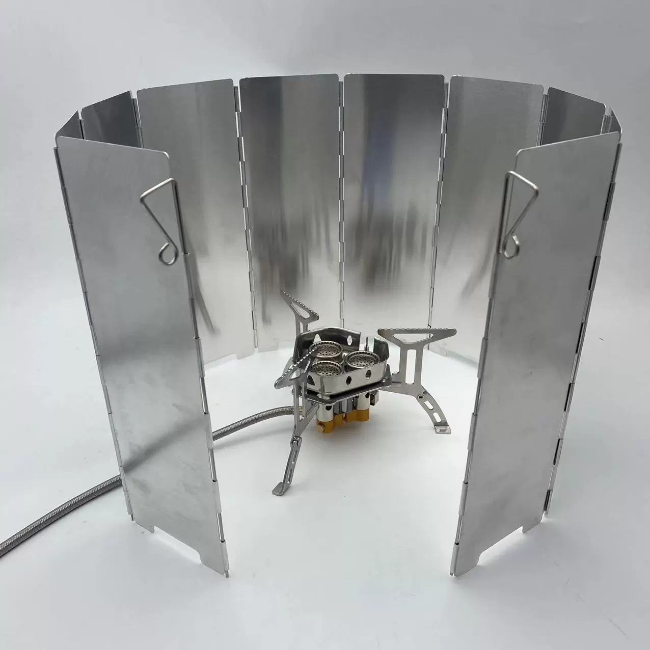 Outdoor windshield board furnace header header cross -border explosion aluminum alloy board can be folded and plugged in portable windproof board