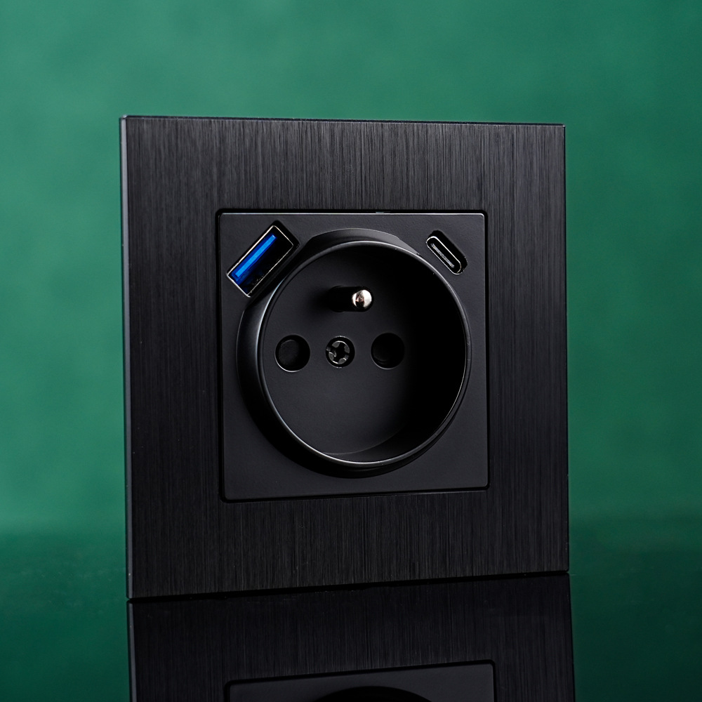 欧规86型法国快充插座铝拉丝面板PD 20W法插墙壁插座USB-A Type-C