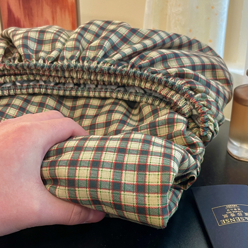 2025 nuevo estilo Clase A de algodón de grado materno e infantil Hilo de una sola capa a cuadros Sencillo de cama de textiles para el hogar Nantong simple Funda de cama