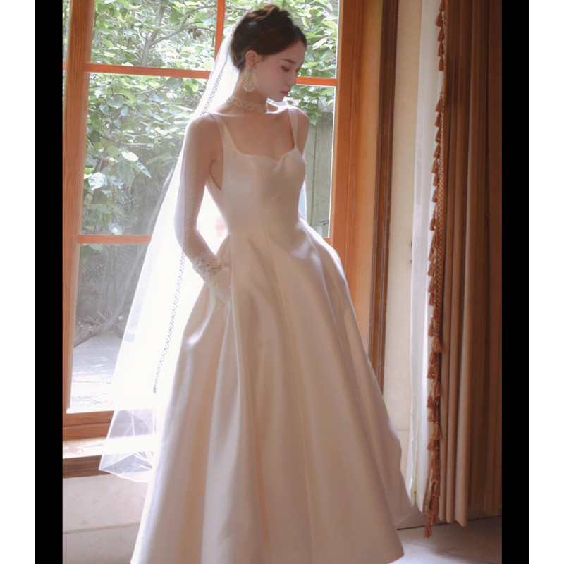 Satin Strapless Light Wedding Dress, French Style for Petite Figures, High-End Minimalist Design, Perfect for Travel Photography, Super Fairy-Like, Suitable for Marriage Registration, Korean-Style Mini Dress Satin Strapless Light Wedding Dress, French Style for Petite Figures, High-End Minimalist Design, Perfect for Travel Photography, Super Fairy-Like, Suitable for Marriage Registration, Korean-Style Mini Dress