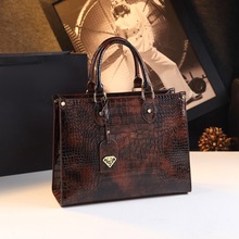 2025�߼��Љ��{��Ƥ�������μ��¿�r�д������Ůʿ���������Ů