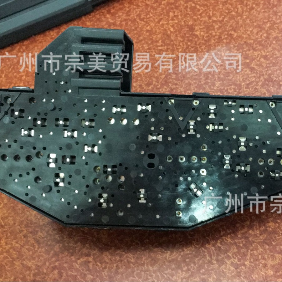 Aplicable a 14-17 Buick LaCrosse Cadillac XTS CTS interruptor de ajuste del interruptor del asiento delantero derecho 23247096
