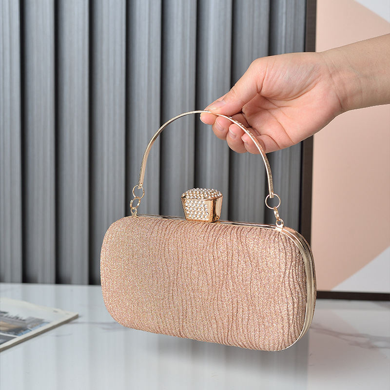 2023 nuevo bolso de noche plisado transfronterizo Banquete de mujer vestido de noche portátil bolso de diamantes de imitación brillante bolso retro cheongsam