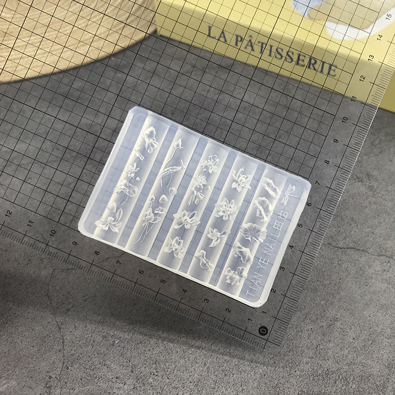 跨境批发蝴蝶结硅胶美甲模具立体链条串珠浮雕花纹穿戴甲装饰工具|undefined