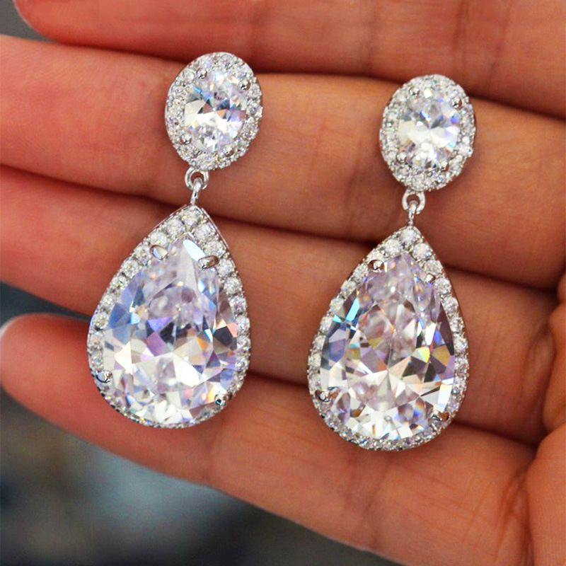 Mode Simple Goutte D&#39;eau Zircon Boucles D&#39;oreilles En Cuivre En Gros display picture 2