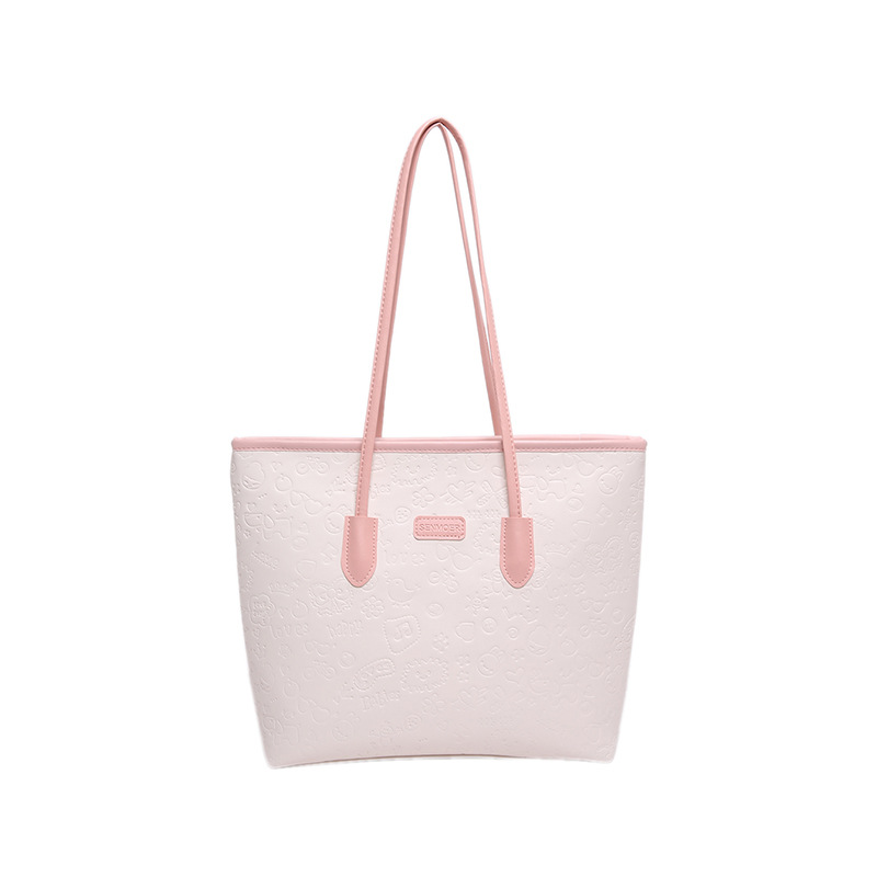 Colgante rosa con cinturón