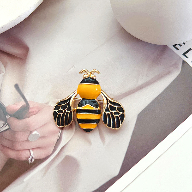Alloy Material Women'S Gender Casual Retro Pin Alloy Enamel Plating Women'S Brooches