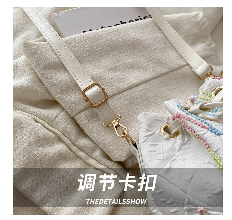 Single-shoulder bag, Korean-style drawstring, fresh and girlish crossbody bag, large capacity, commuting, casual, quality and versatile, Chinese-style bucket bag Item Picture