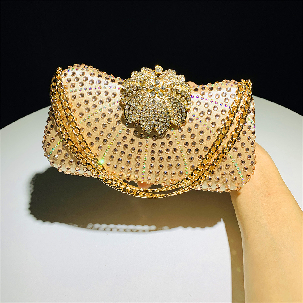 420g Weight Polyester Lining Material Lock clasp Closure Type Chain Strap Type Crossbody Bag, Evening Bag Bags Type Party Occasion Polyester Material Flower Pattern All Seasons Season Women's Gender Diamond Design Elegant Style Shell Shape Gold, Silver, Black Color Gold Silver Black Polyester Flower Shell Evening Bags 6