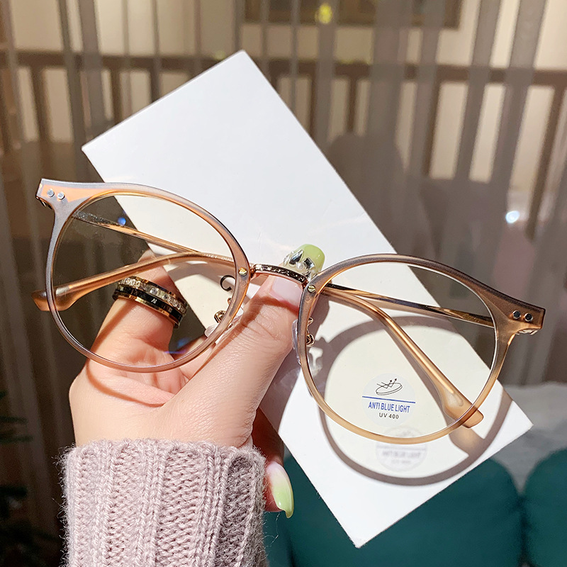 Ultra light glasses