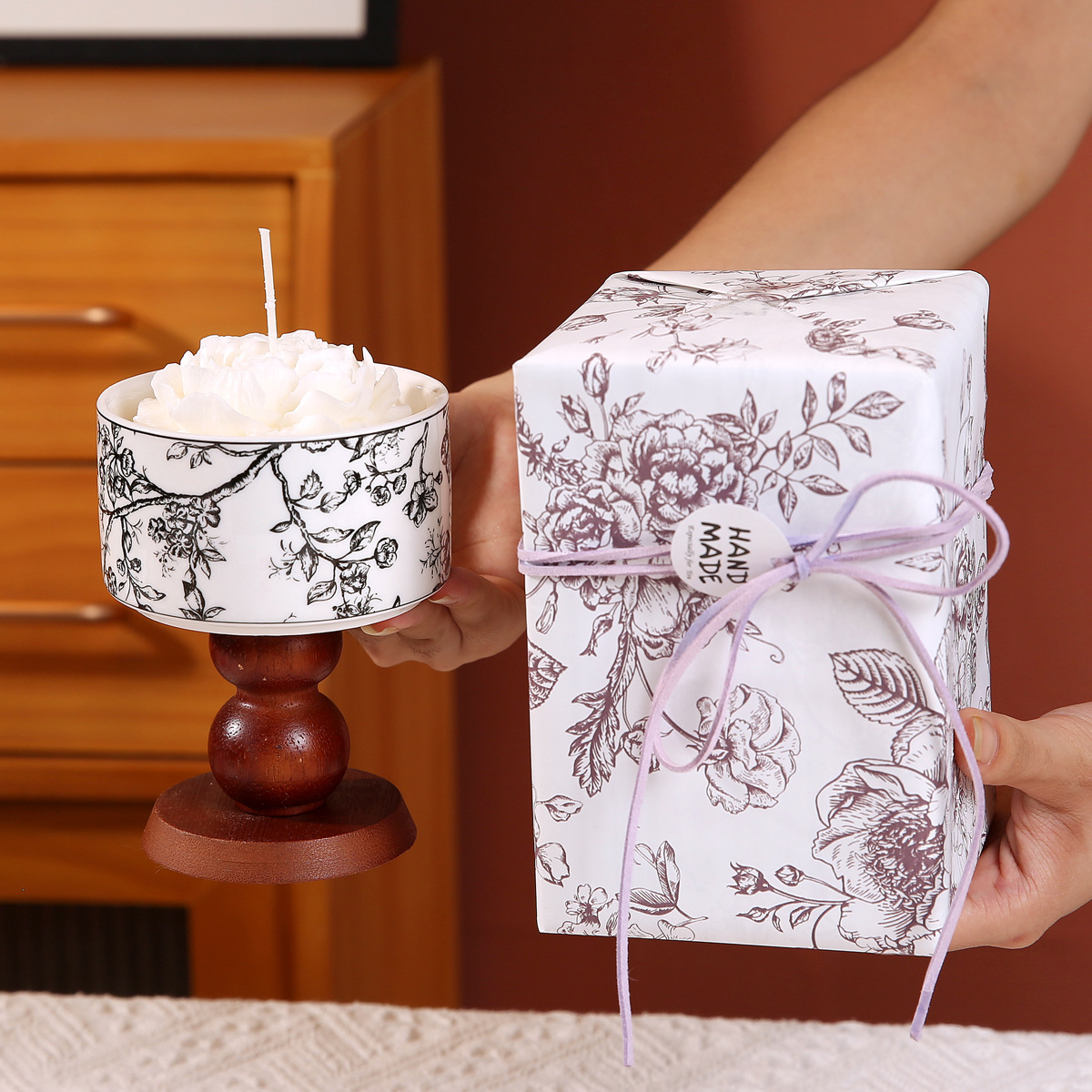 Bougie parfumée française élégante avec diffuseur en bois déco_voghion.com