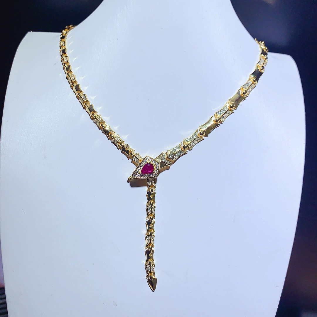 Новый натуральный рубиновый ожерелье S925 Серебряный инкрустированный основной камень 5*7 мм