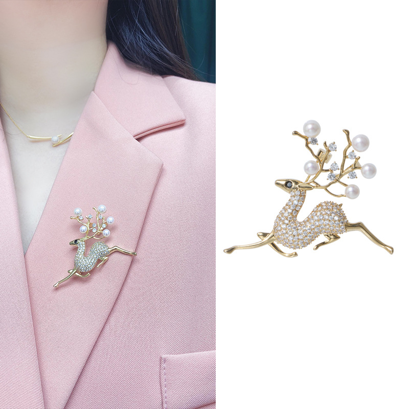 Christmas Fawn Brooch lovely originality zircon Sternum personality Simplicity freshwater Pearl suit coat Accessories