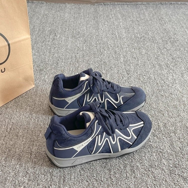 2026 nuevo verano superficial plano antideslizante frente cómodo lazos de entrenamiento de estilo de escuela zapatos deportivos de moda de mujer