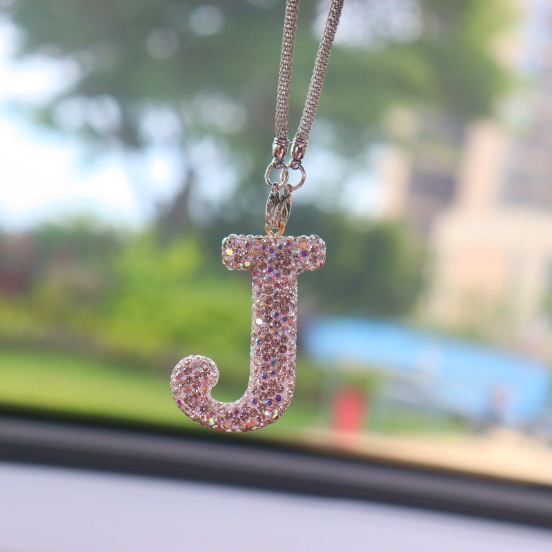 Cross-Border Amazon Clay Full Diamond Love Bear Car Pendant Car Interior Pendant High-End Letter Car Pendant for Women