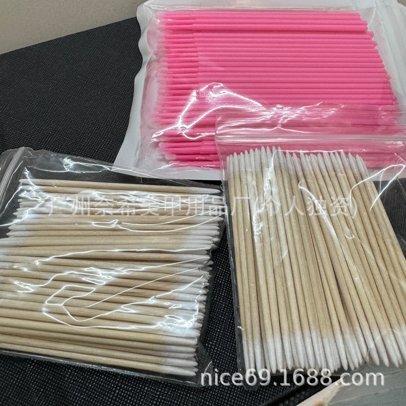 Hygienic cotton swabs for manicure