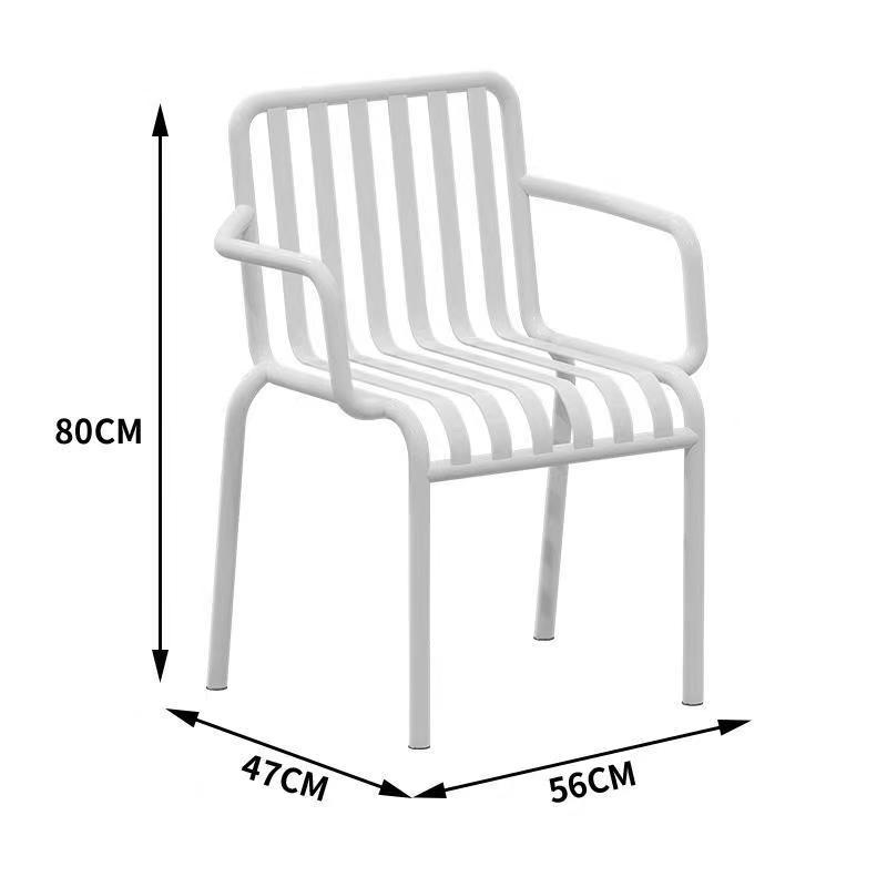 屋外の金属のテーブルと椅子の喫茶店のミルクティーの店の露天の小さい円卓の庭のベランダの防水の鉄の芸のテーブルと椅子のセット
