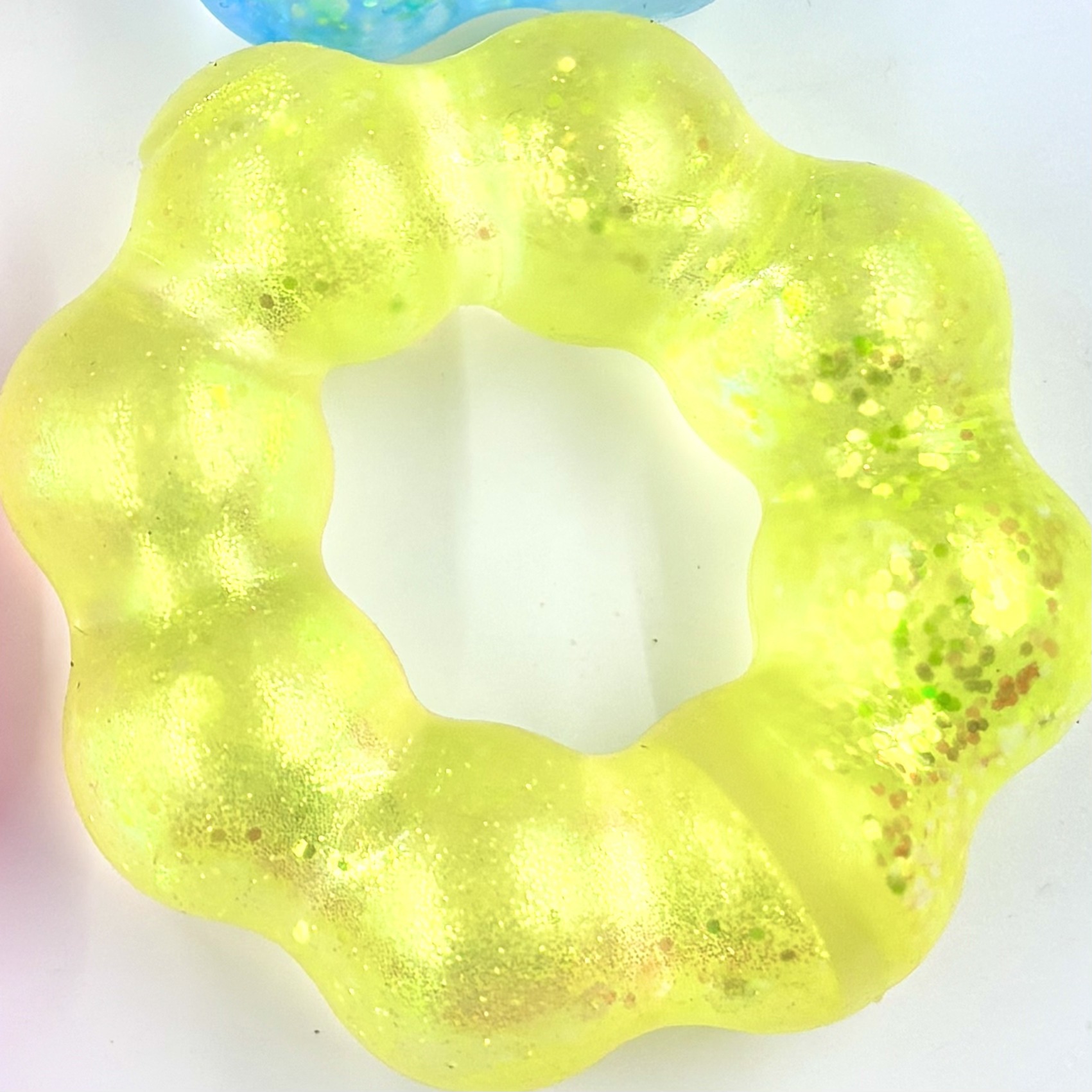 Juguete blando de maltaosa con forma de copo de nieve transfronterizo, similar a Needoh, juguete de alivio de estrés de rebote lento.