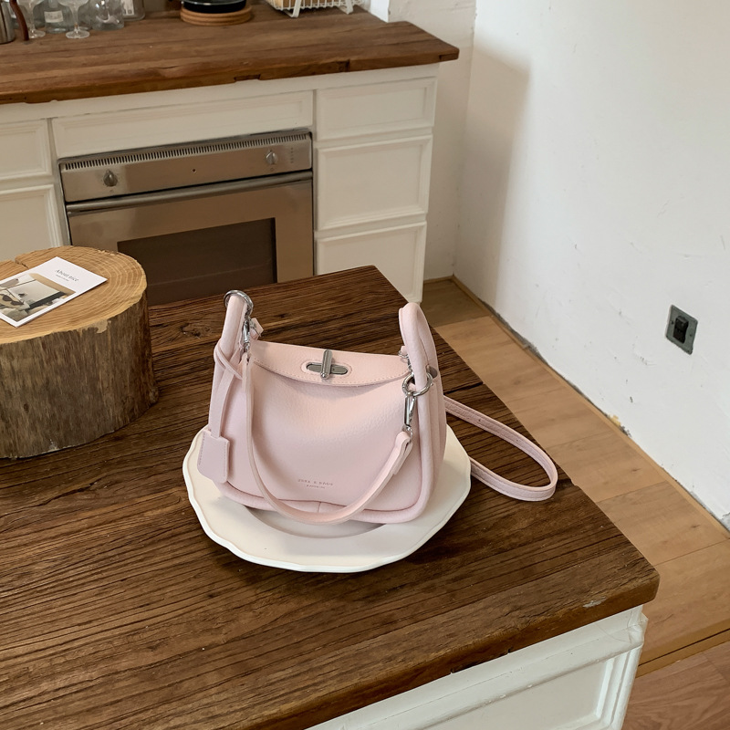 Diseño de nicho bolso de moda coreano para mujeres 2026 verano nuevo exquisito bolso cuadrado de estilo extranjero bolso de viaje ocio image 9