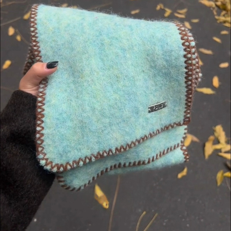 Scarf for Women Winter 2025 New Versatile High-End Contrasting Edge Scarf Korean Style Warm Wool Scarf Shawl