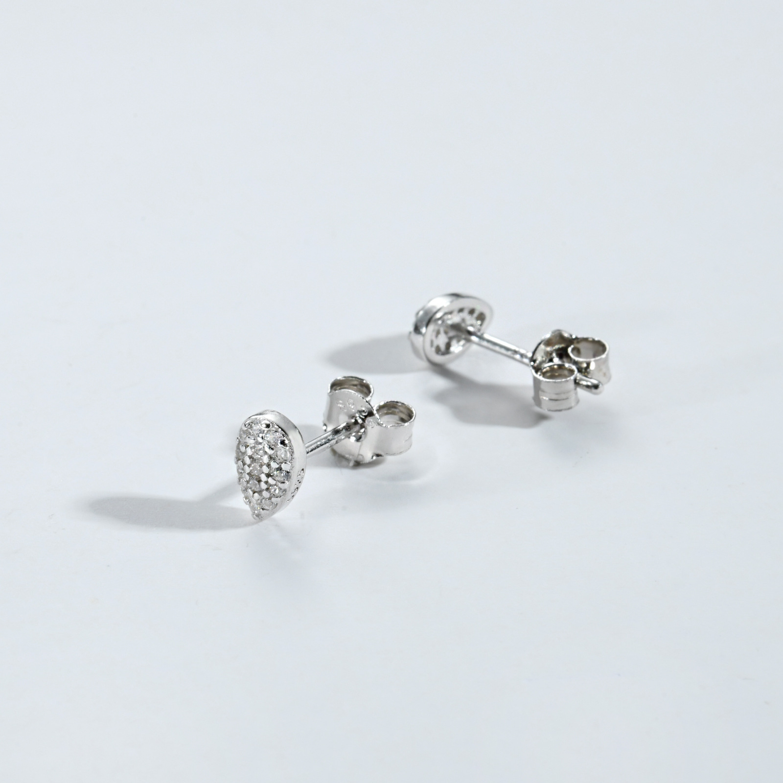4g Weight 0.05µm-0.08µm Gold Plating Thickness Electroplating Gold Plating Process 925 Sterling Silver Ear Needle Material 18K Real Gold Plated, Platinum Plated Plating Material Zircon Inlay Material Ear Studs Classification 1 Pair Quantity Holiday, Daily Occasion 925 Sterling Silver Material Round, Square, Water Droplets Pattern Women's Gender Simple Style, Shiny Style Inlay Craft 1 Pair 925 Sterling Silver Zircon Round Square Water Droplets Ear Studs 7