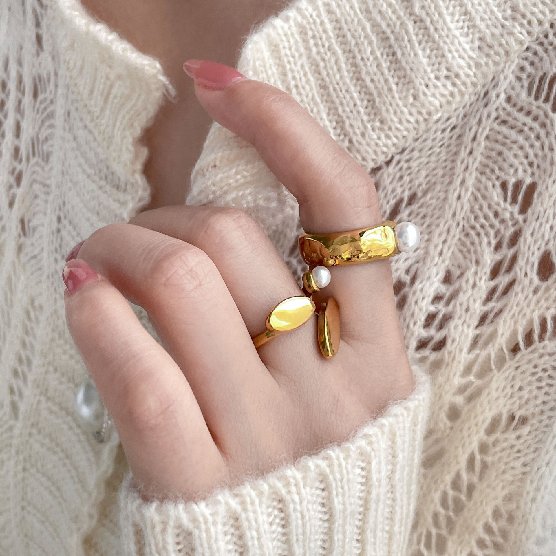 9g Weight Pearl Inlay Material Rings Classification 6, 7, 8 Ring Size 1 Piece Quantity Holiday, Daily Occasion Titanium Steel Material Geometric Pattern Women's Gender Inlay Design Retro, French Style Style Wholesale Jewelry Retro French Style Geometric Titanium Steel Pearl Inlay Rings 13