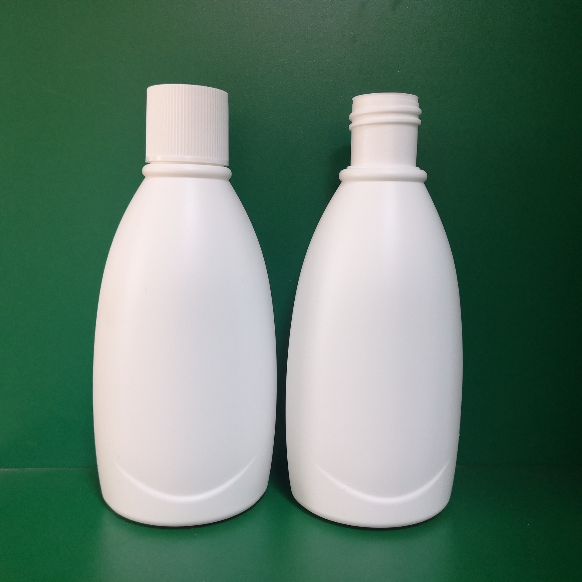 300ML洗护包装瓶日化乳液分装洗护药水洗发水沐浴露瓶化妆瓶JB374