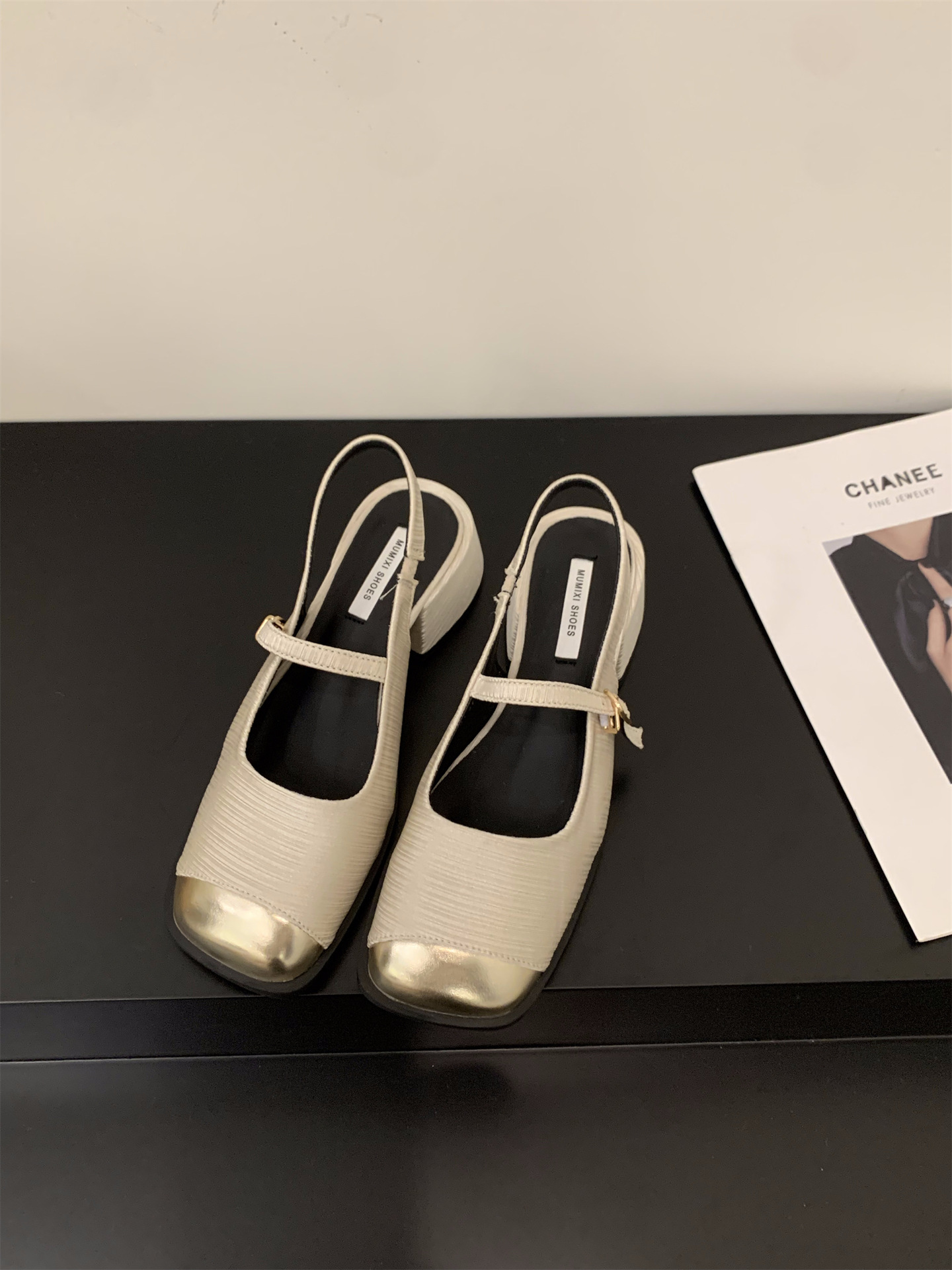 Pequeña brisa fragante negra francesa sandalias marizhen zapatos de hadas 2024 nuevos tacones altos en la brisa nocturna de verano