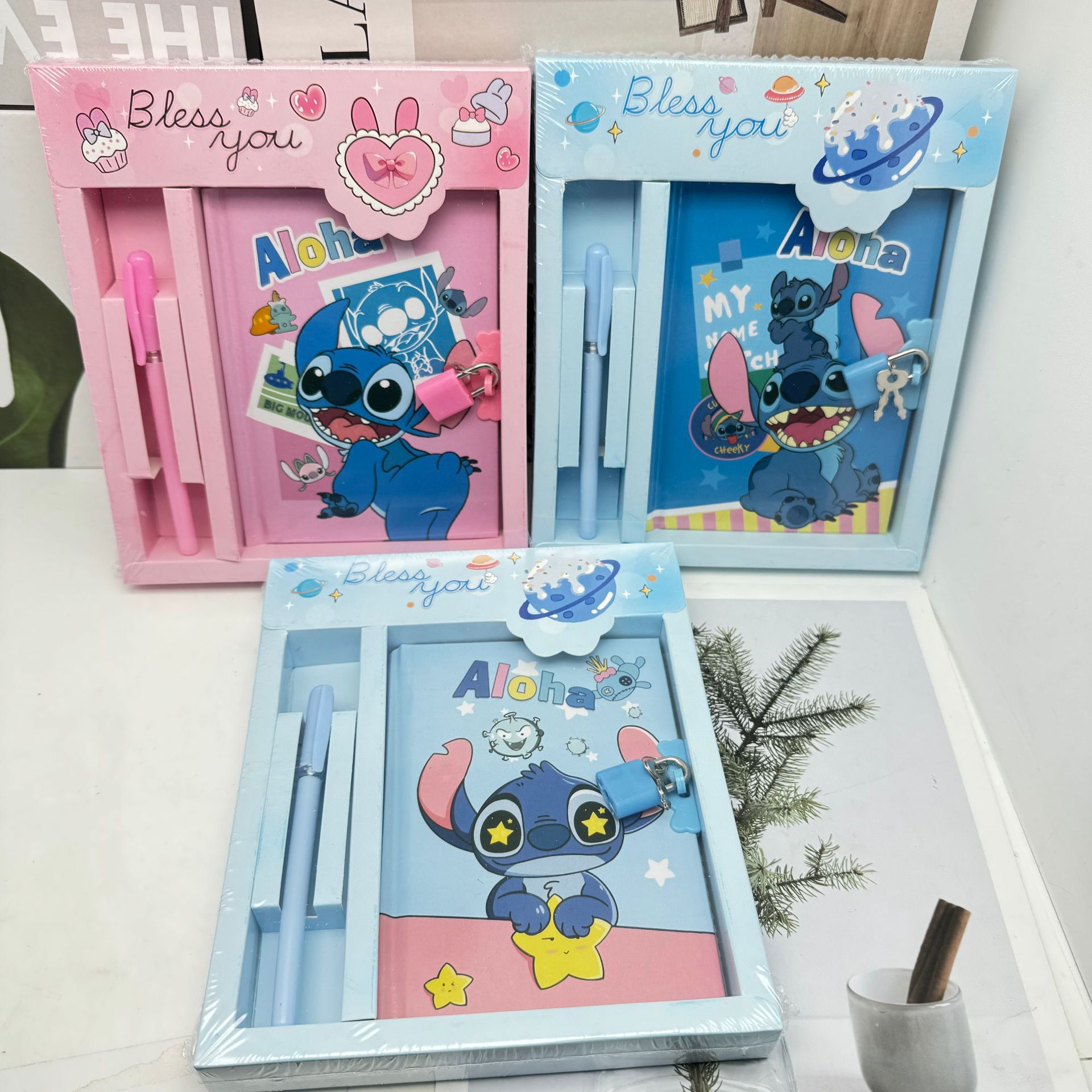 外贸卡通日记本带锁带笔组合套装学生彩页笔记本手账本记事本文具