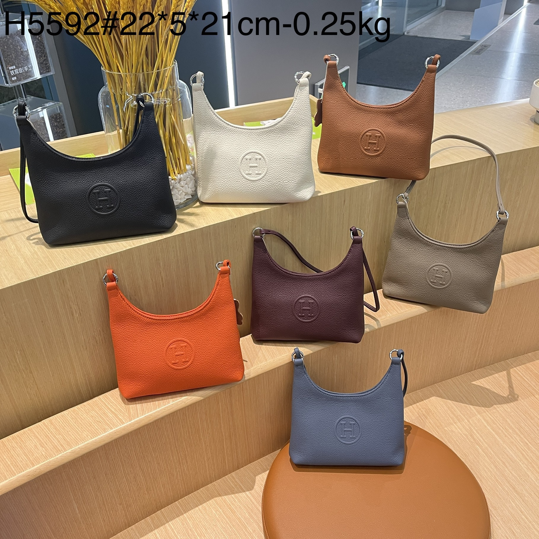 New Korean Style Crescent Bag Genuine Leather Underarm Bag Crossbody Shoulder Bag Minimalist Niche Commuter Handbag For Women - Thumbnail 3