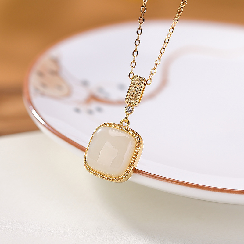 Ngọc trắng vàng mẫu-vàng (không bao gồm dây chuyền)