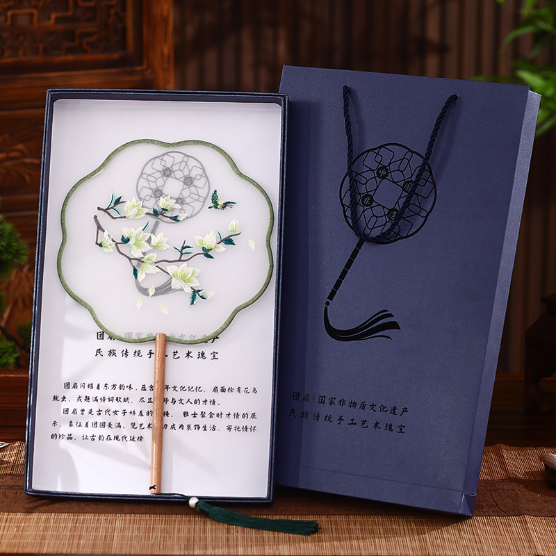 Abanico de grupo bordado Abanico de estilo antiguo Abanico femenino bordado Su Abanico de baile de estilo chino de mango largo Abanico de palacio Hanfu Abanico redondo cheongsam para niños