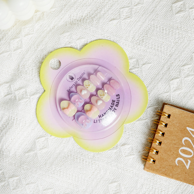 12 Pieces of New Cute Children's Handmade Adhesive Nails with Press-On Fake Nails