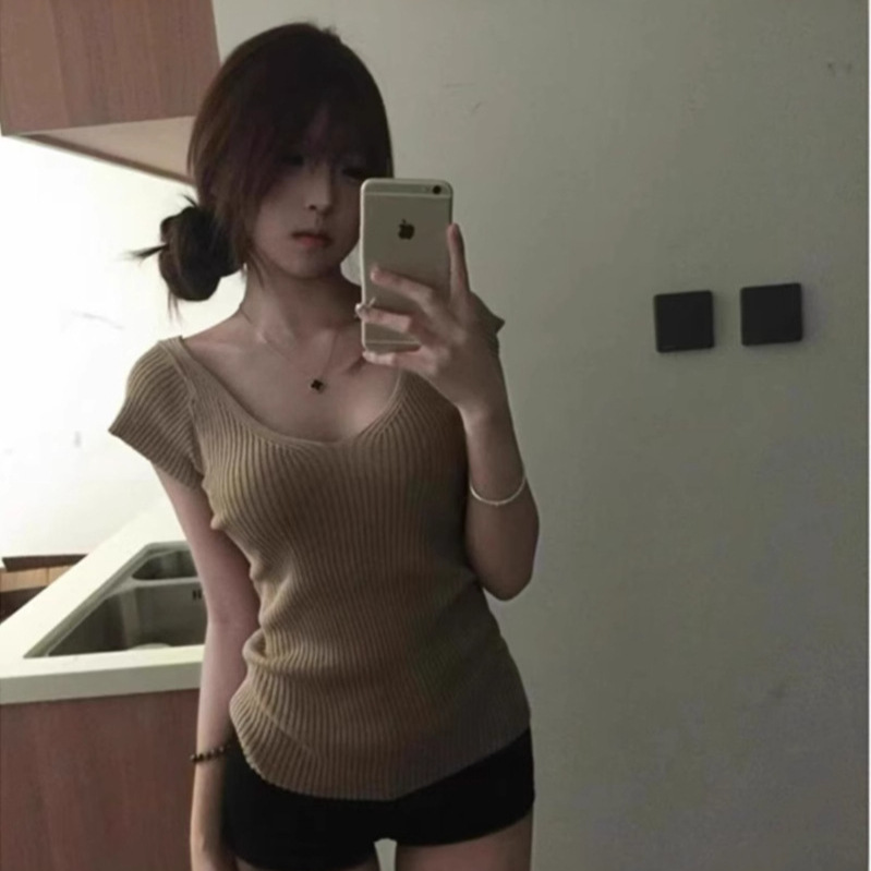 Korean Style V-Neck Ribbed Knit Short-Sleeve T-Shirt for Women, Summer Design, Niche Slim-Fit, Flattering, Trendy Base Shirt Top