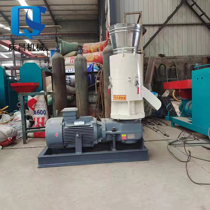 饲料锯末木屑平模造粒机 树叶竹子制粒机 动物粪便制粒机环保设备