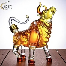 批发抬头牛工艺泡酒瓶威士忌酒瓶高硼硅玻璃十二生肖牛醒酒器