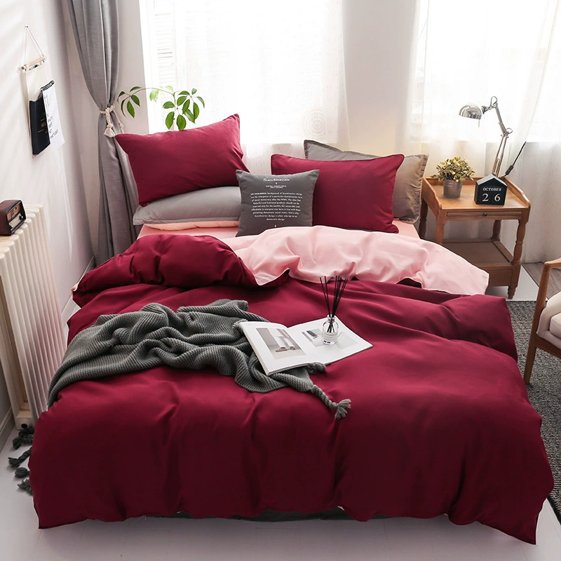 [Классический набор постельного белья: простыни, пододеяльник, наволочки]