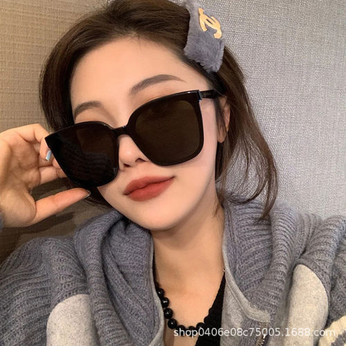 2024 new large-frame square sunglasses for women, black trendy high-end glasses, sunglasses for round faces, big faces, slimming