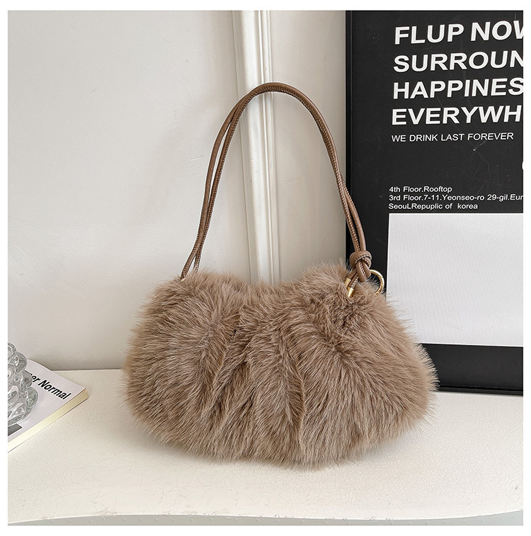 Cross-Border Autumn and Winter New Imitation Fox Fur Women's Fashion Versatile Armpit Plush Bag Casual Portable Shoulder Bag Small Fragrance Cross-Border Autumn and Winter New Imitation Fox Fur Women's Fashion Versatile Armpit Plush Bag Casual Portable Shoulder Bag Small Fragrance