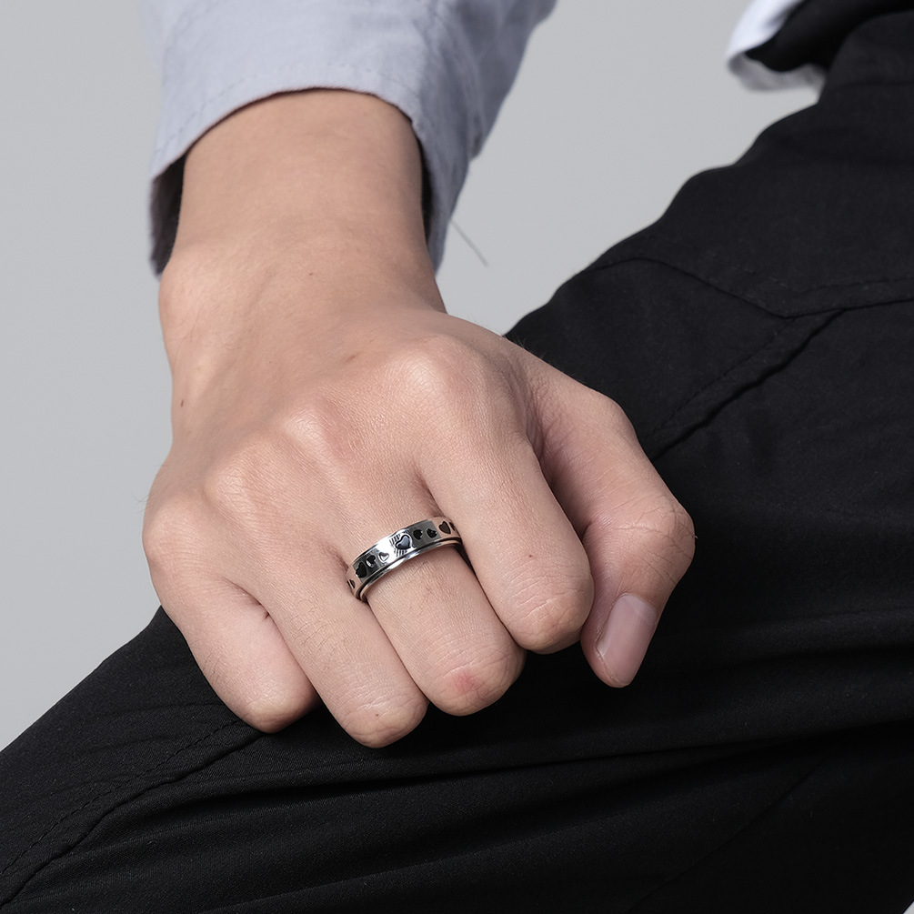 Fashion Simple Heart-Shaped Geometric Stainless Steel Spinning Ring