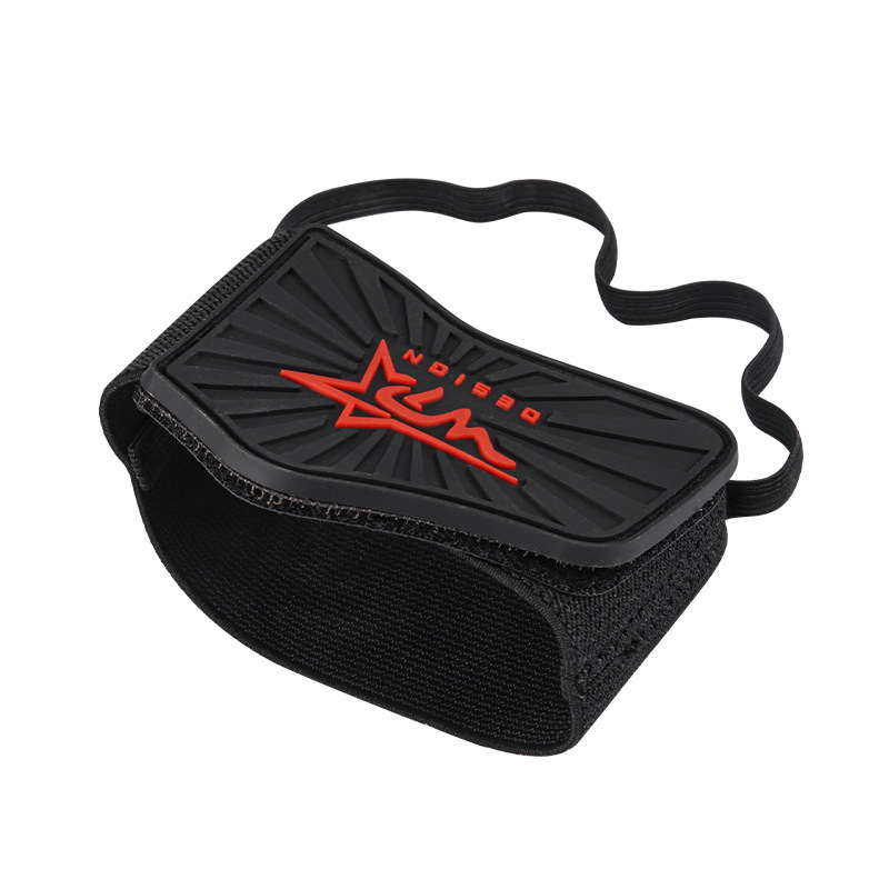 검정색 + 빨간색 글자