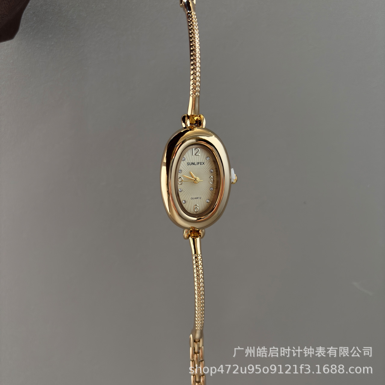 Sunlifex Exquisite Thin Strap Bracelet Watch High-End Bathtub Oval Small Gold Watch Elegant Quartz Watch for Women