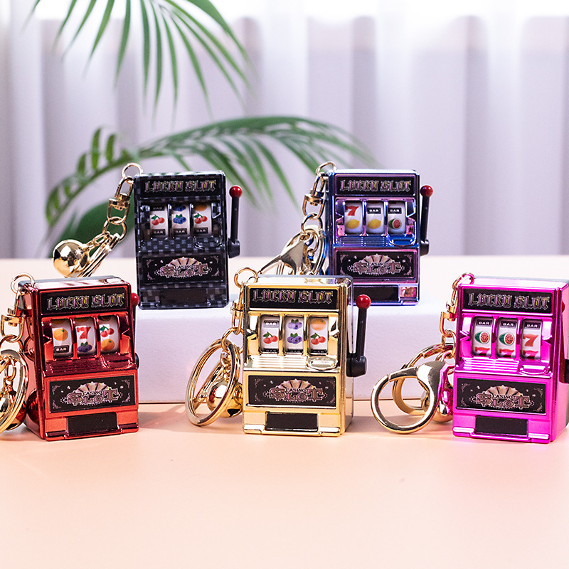 1688 electroplated gold creative tiger fruit machine can play pendant lottery machine fun net red toy key chain