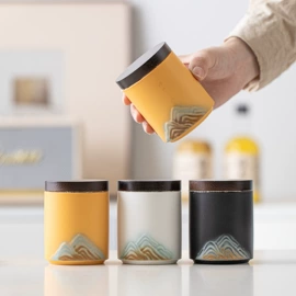 电热水壶;茶托;茶杯