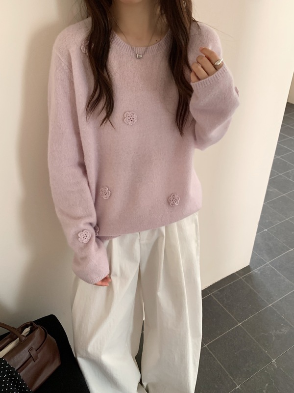 之言25秋冬女款羊毛衫韩系圆领手工刺绣立体花朵贝熊绒针织衫毛衣|undefined