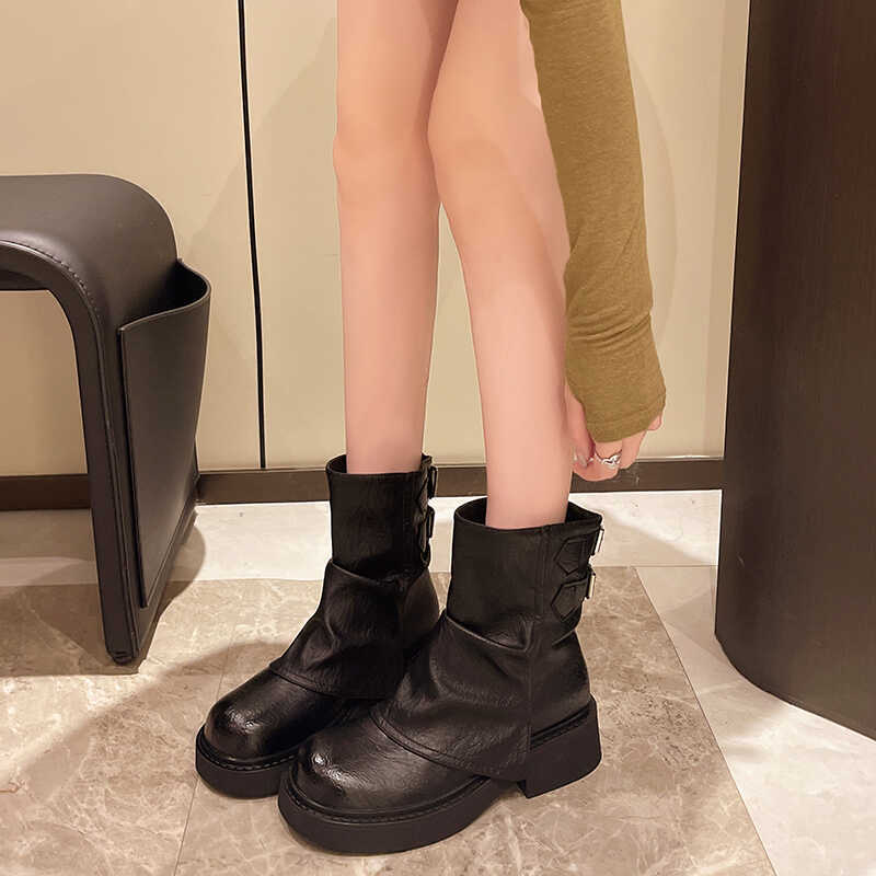 Thick-Soled Martin Boots with Chunky Heels, 2025 Autumn New Retro Belt Buckle Booties, Casual Versatile Short Boots for Women
