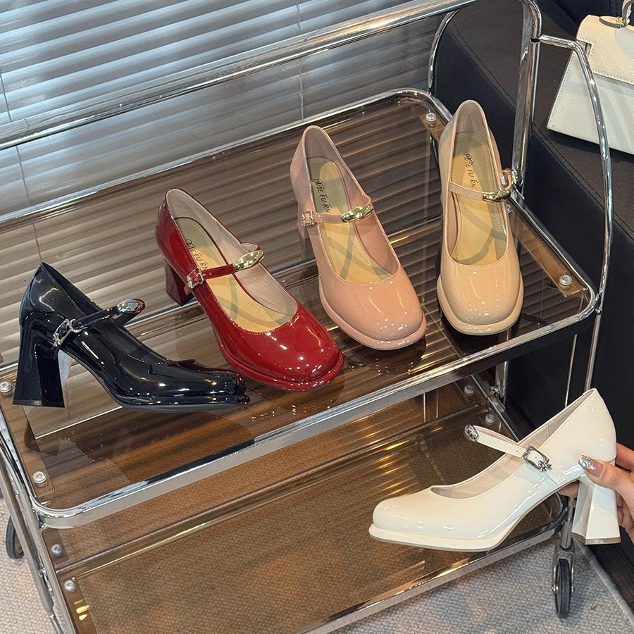 Zapatos Lady Mary Zhen zapatos de tacón alto 2025, nuevos zapatos de mujer de tacón grueso temperamento dulce zapatos de cuero poco profundos