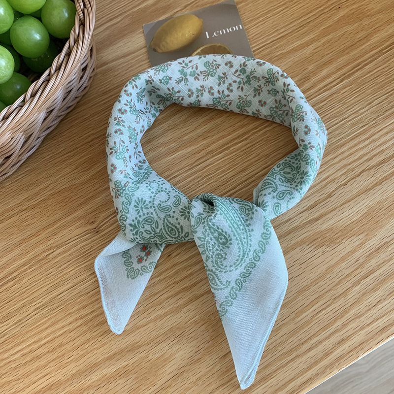 60 pequeñas bufandas cuadradas flores de anacard de verano versátiles seda de decoración de pañuelo impresa bufandas de seda envoltura pañuelo correa de pelo