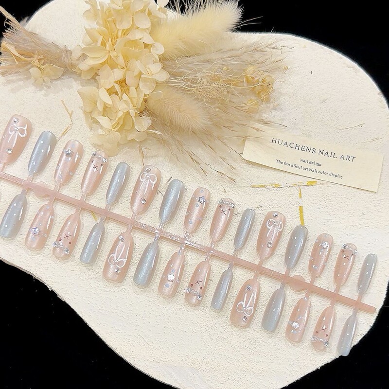 【Pure Desire White Water】Milk Blue 30-piece Cat Eye Wearable Nails Cute with Rhinestones Trendy Versatile Detachable Nails