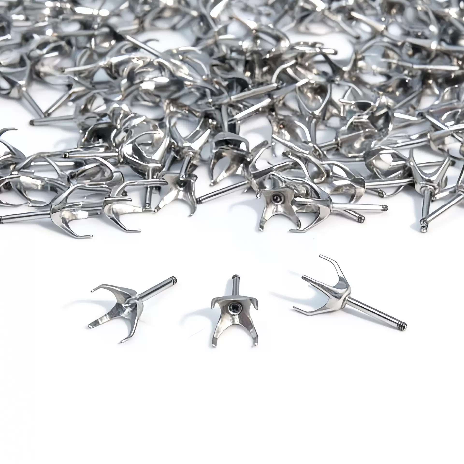 不锈钢锆石华子耳钉空托玫瑰切耳钉胚耳骨钉穿刺饰品配件现货